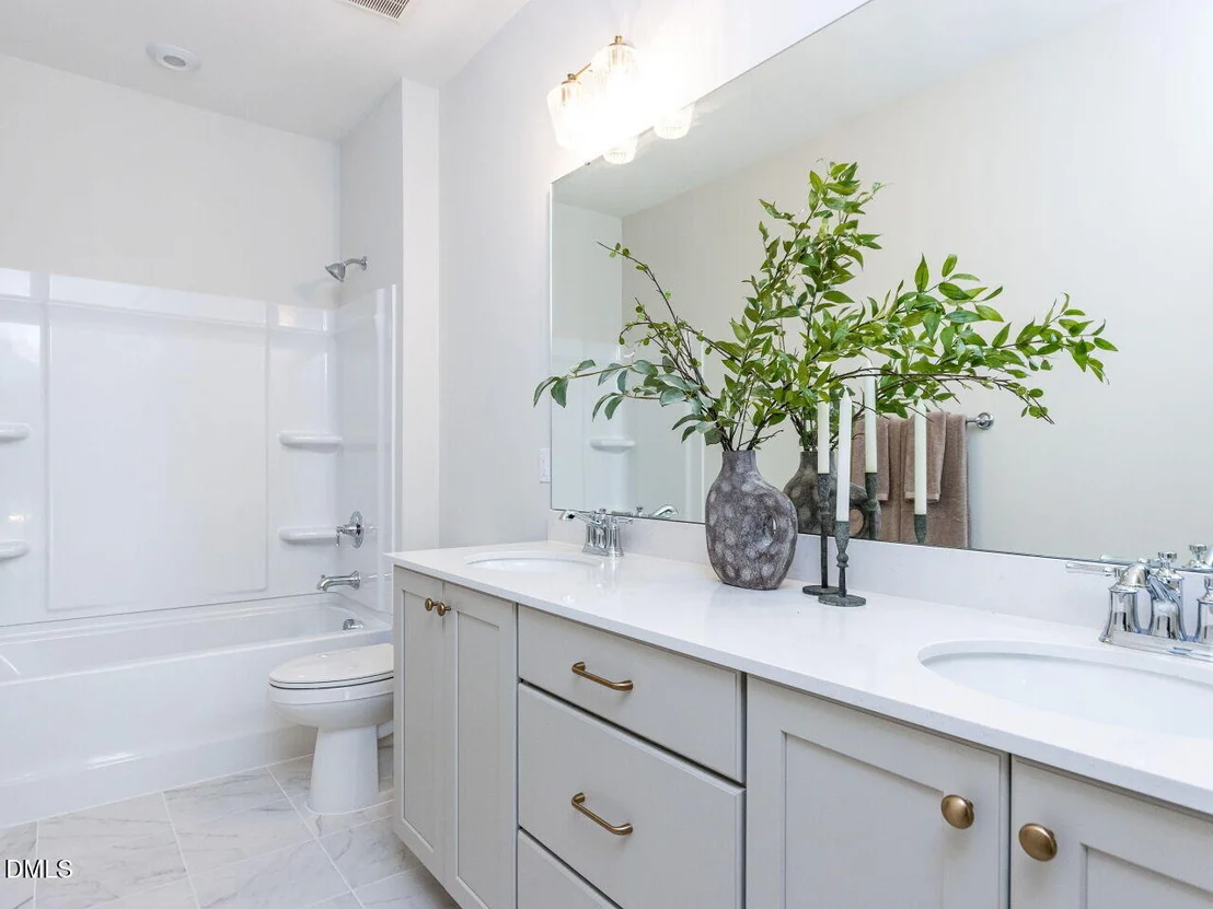 Photo of 6051 Scalybark Road