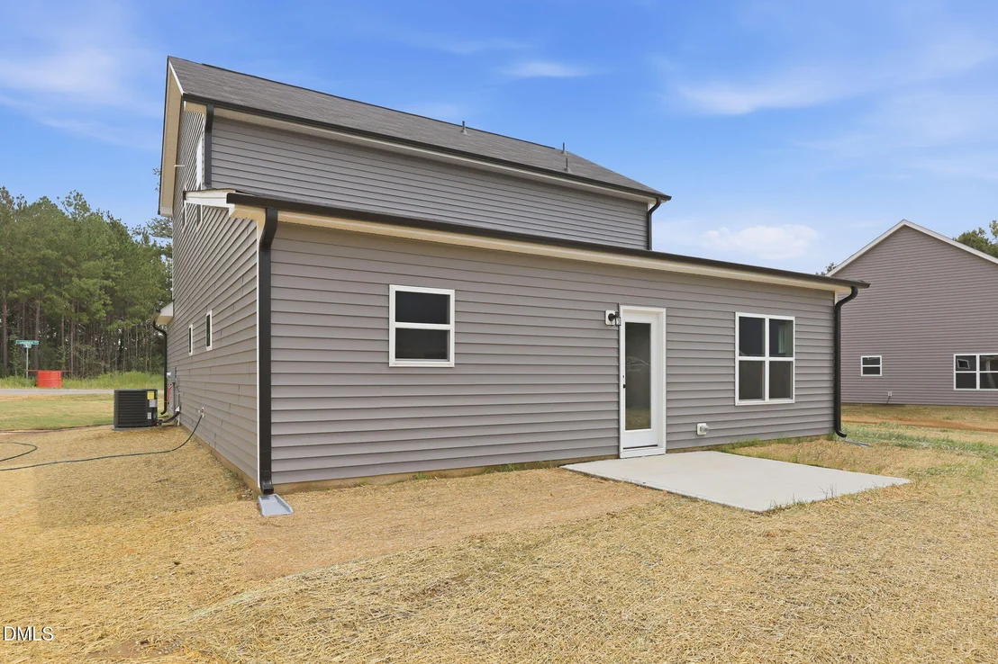 Photo of 16 Loganberry Avenue