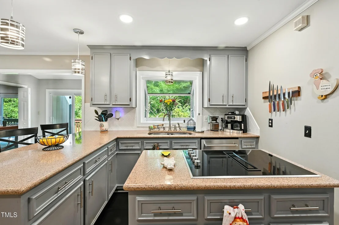 Photo of 4002 Westfield Drive