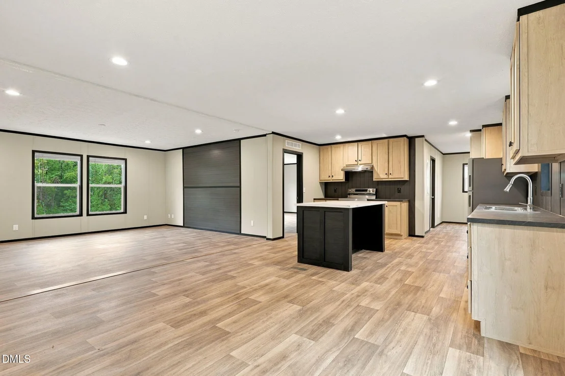 Photo of 8025 Cornwall Road