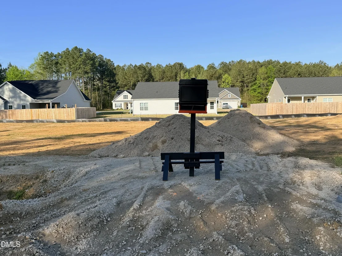 Photo of 48 Loganberry Avenue