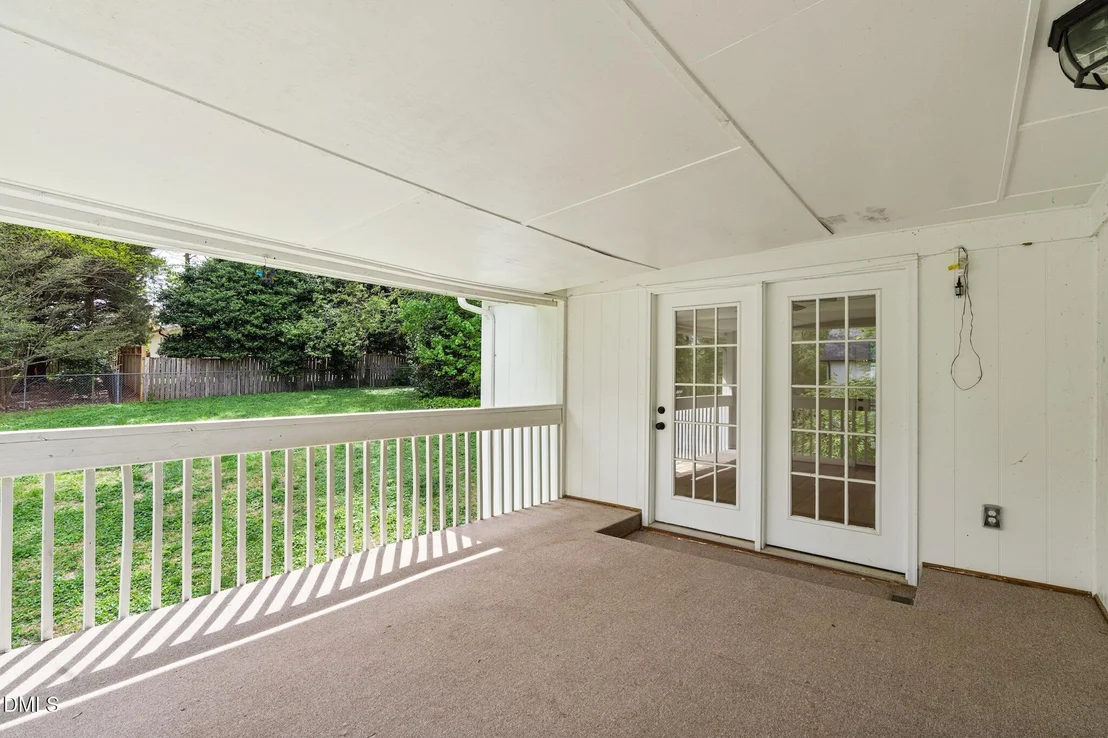 Photo of 412 Pinecroft Drive