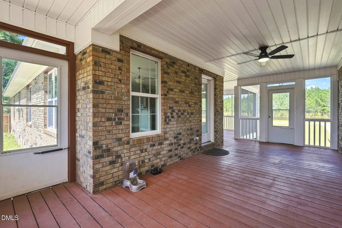 Photo of 390 Comanche Drive