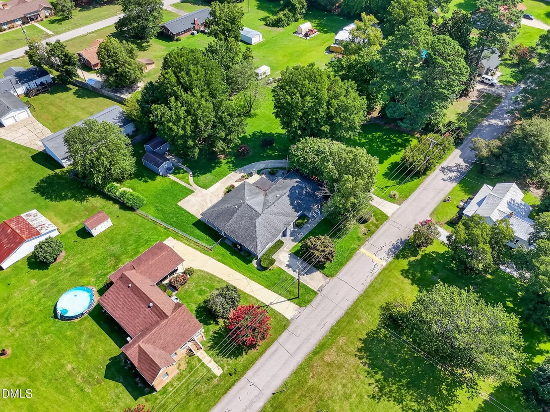 Photo of 6145 Front Street