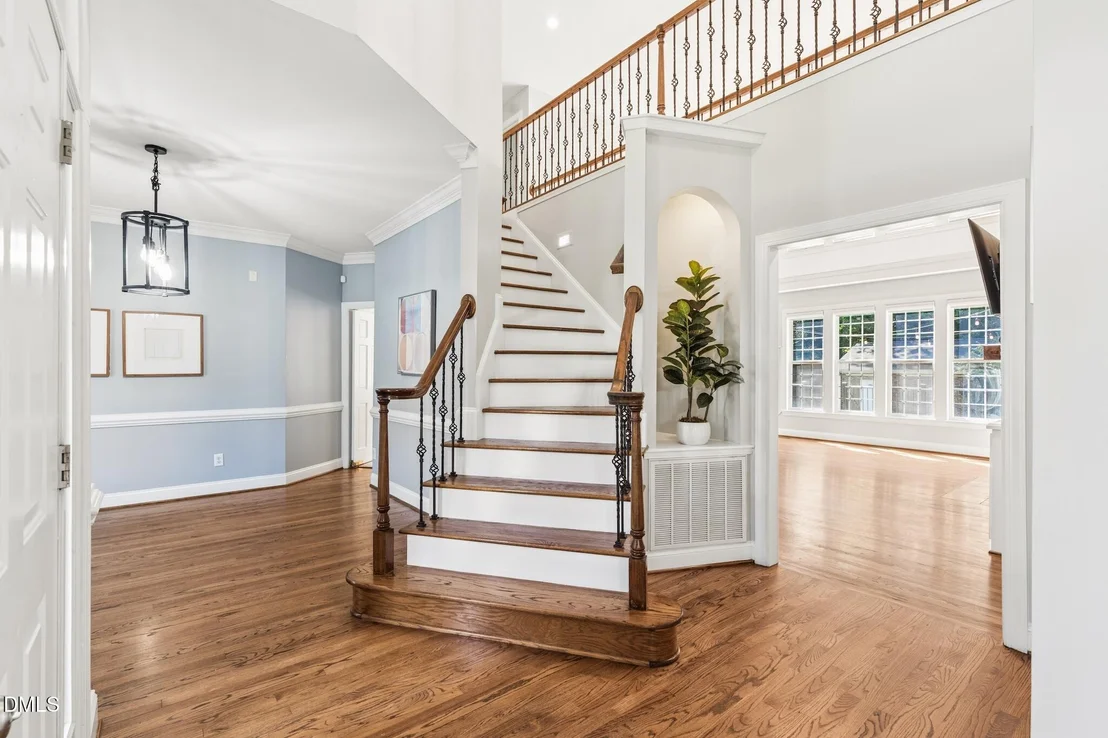 Photo of 2103 W Marilyn Circle