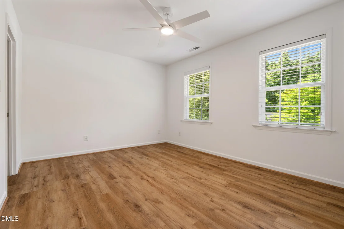 Photo of 2102 Meade Lane