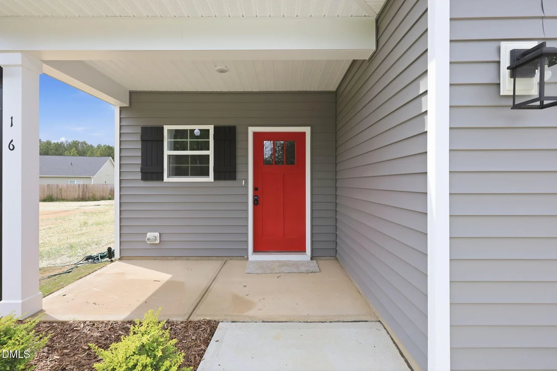 Photo of 16 Loganberry Avenue