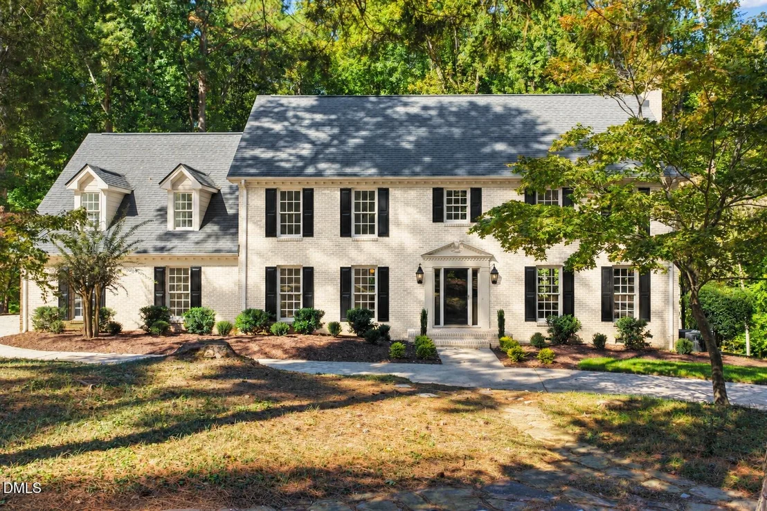 Photo of 2404 Beechview Court