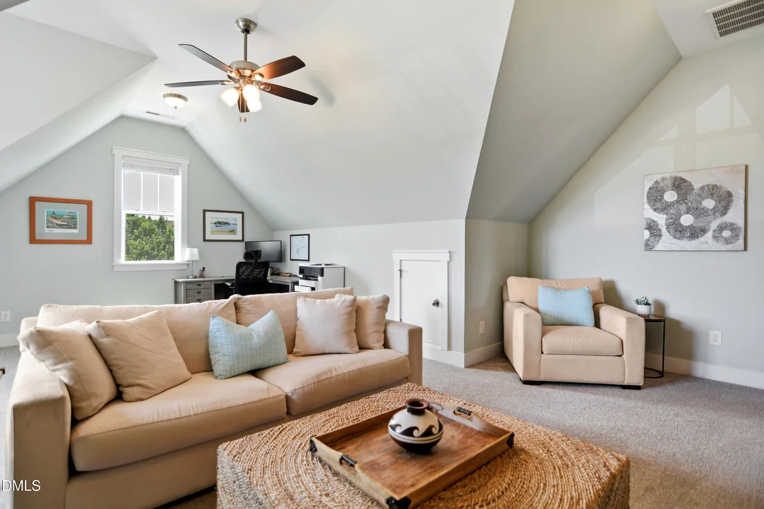 Photo of 1331 Revolution Circle