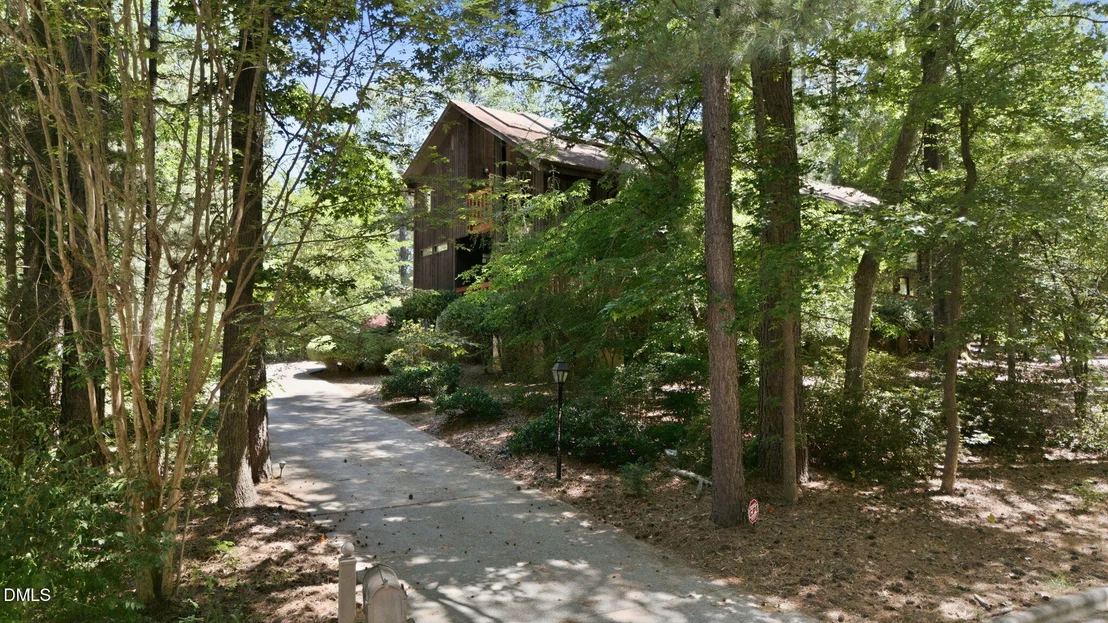 Photo of 910 Tarik Drive