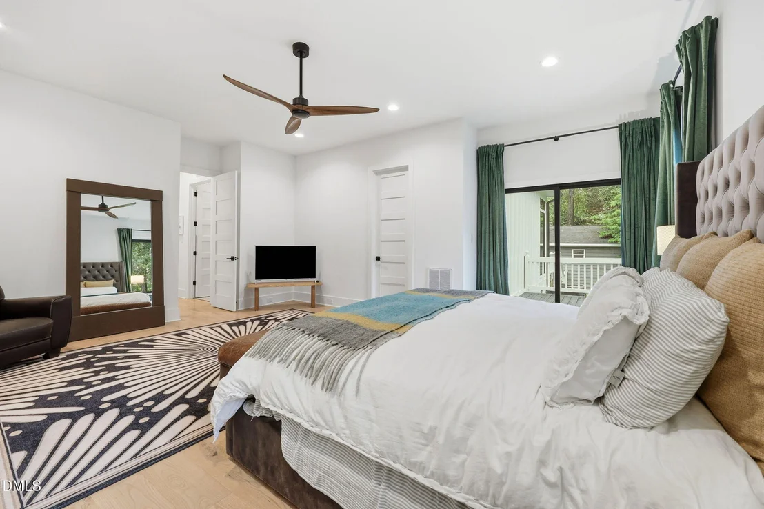 Photo of 814 Tyrrell Road