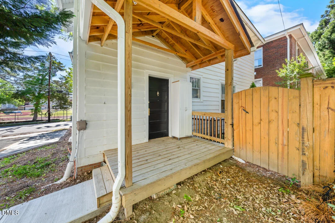 Photo of 405 N Gregson Street