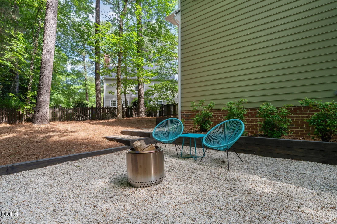 Photo of 102 Ormsby Court