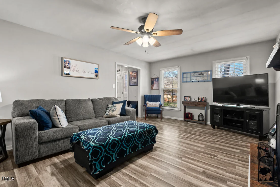 Photo of 130 Twin Oaks Drive