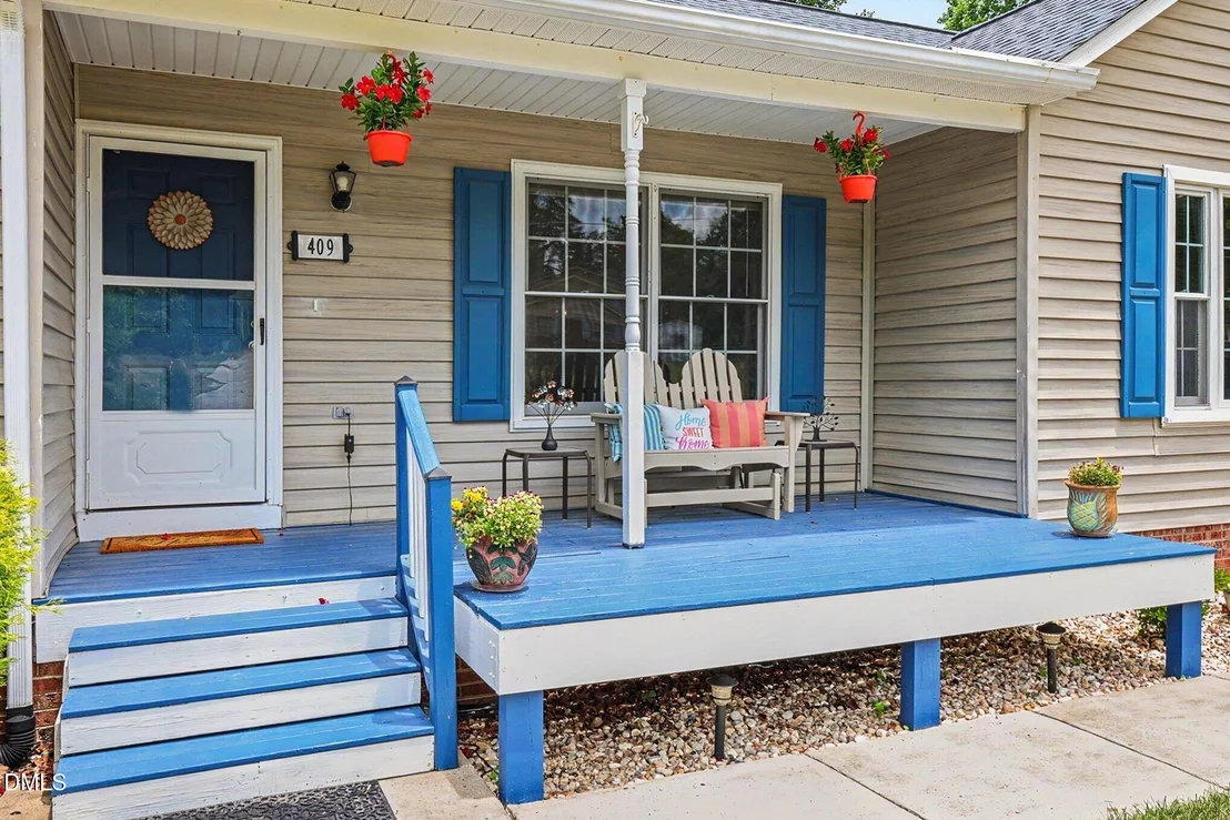 Photo of 409 Brown Circle