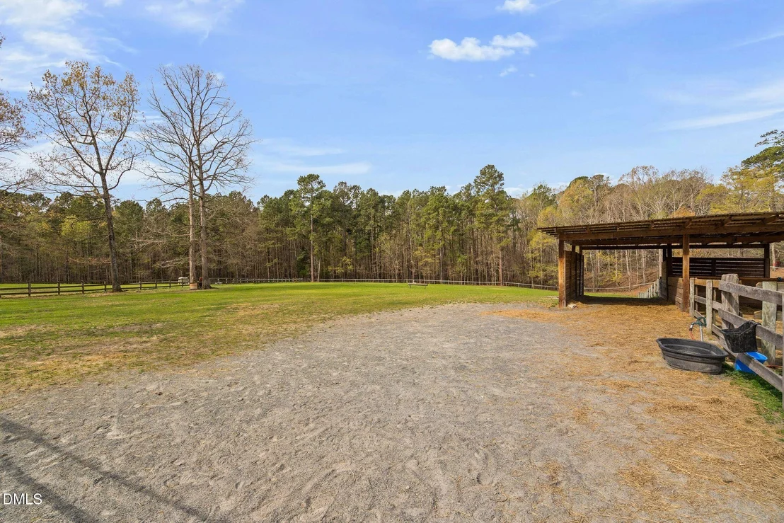 Photo of 8908 Weaver Crossing Road