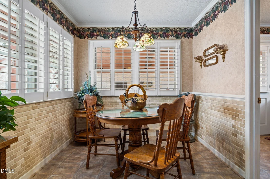 Photo of 801 Lakeside Drive