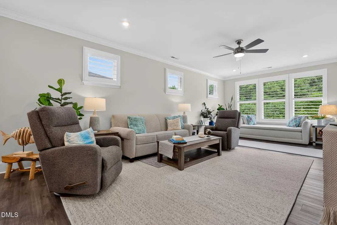 Photo of 86 Shadowbrook Trail