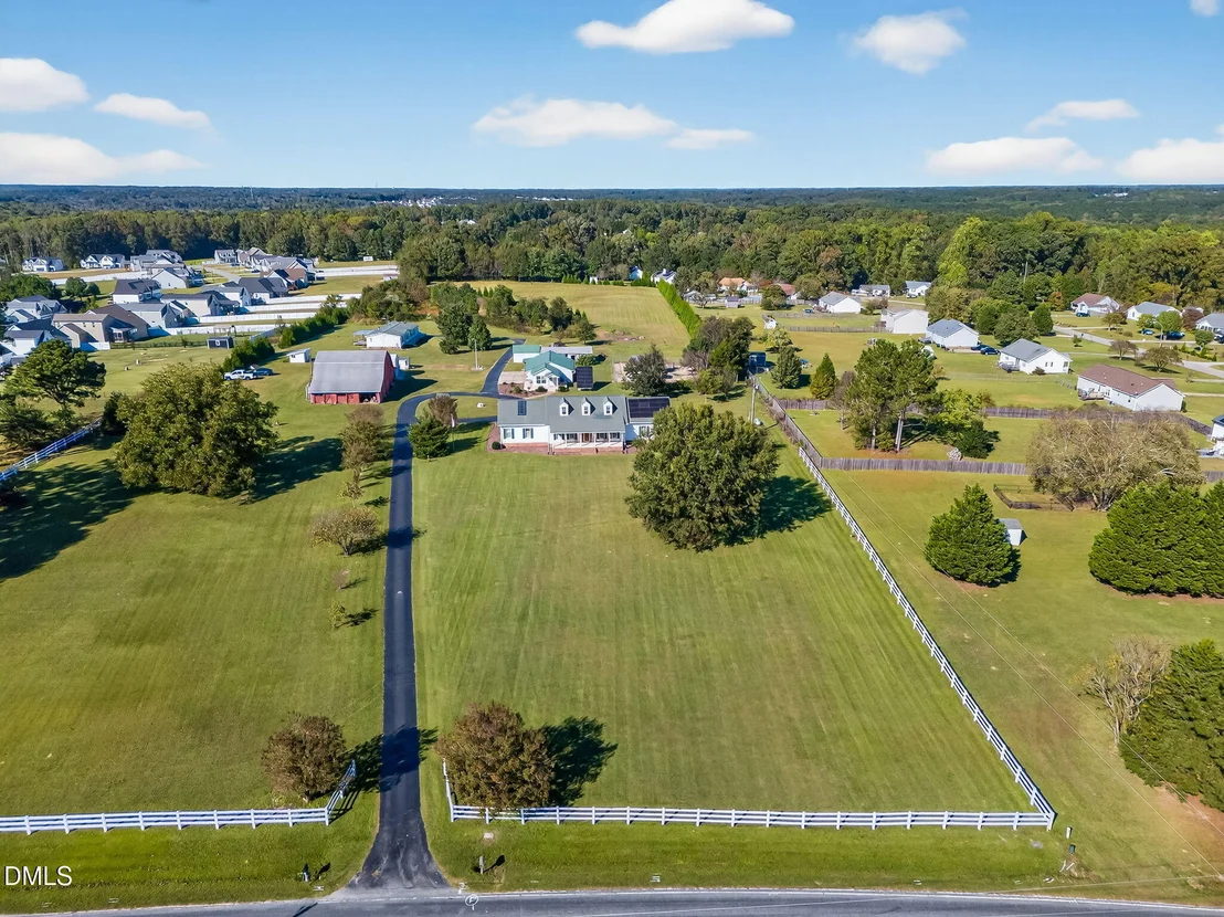 Photo of 1190 Sanders Road
