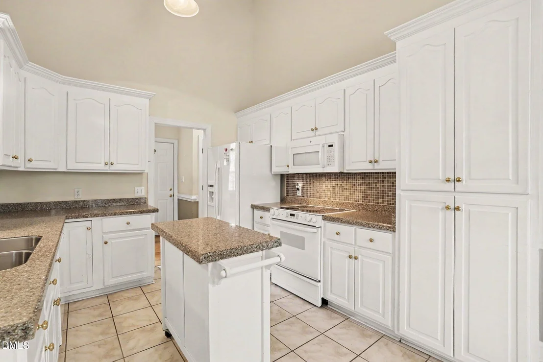 Photo of 113 Lake Point Drive