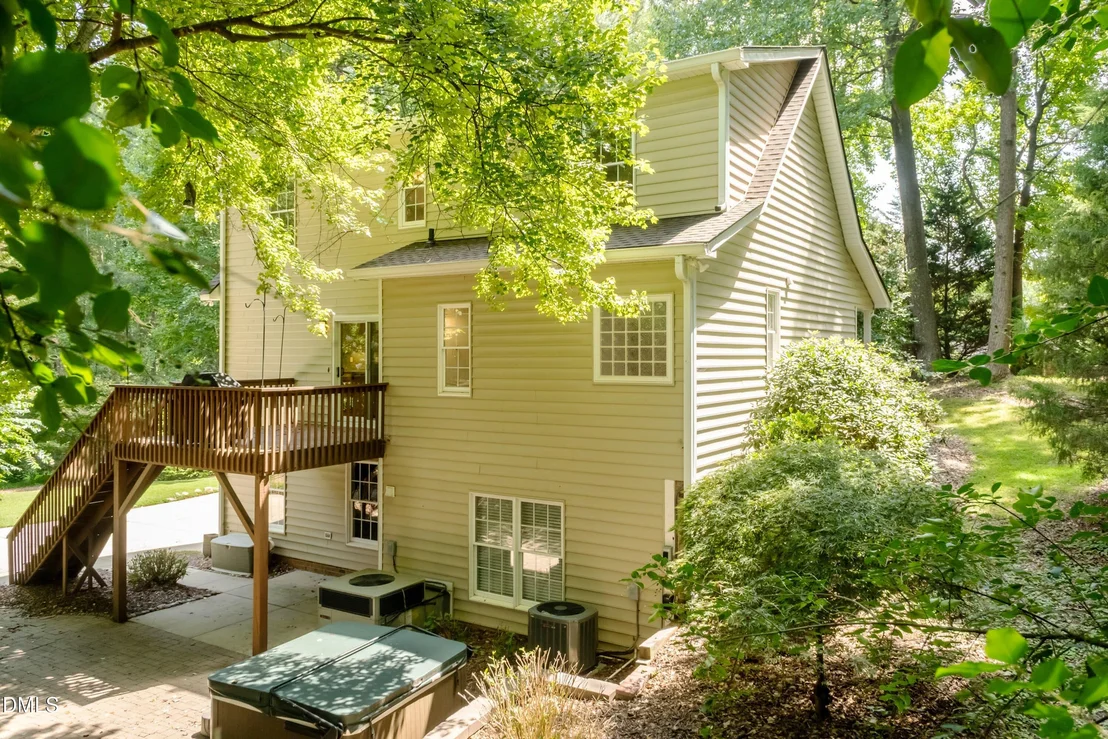 Photo of 300 Cardinal Crest Lane