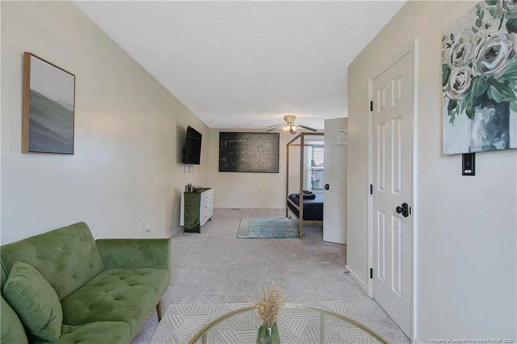 Photo of 6213 Streeter Drive
