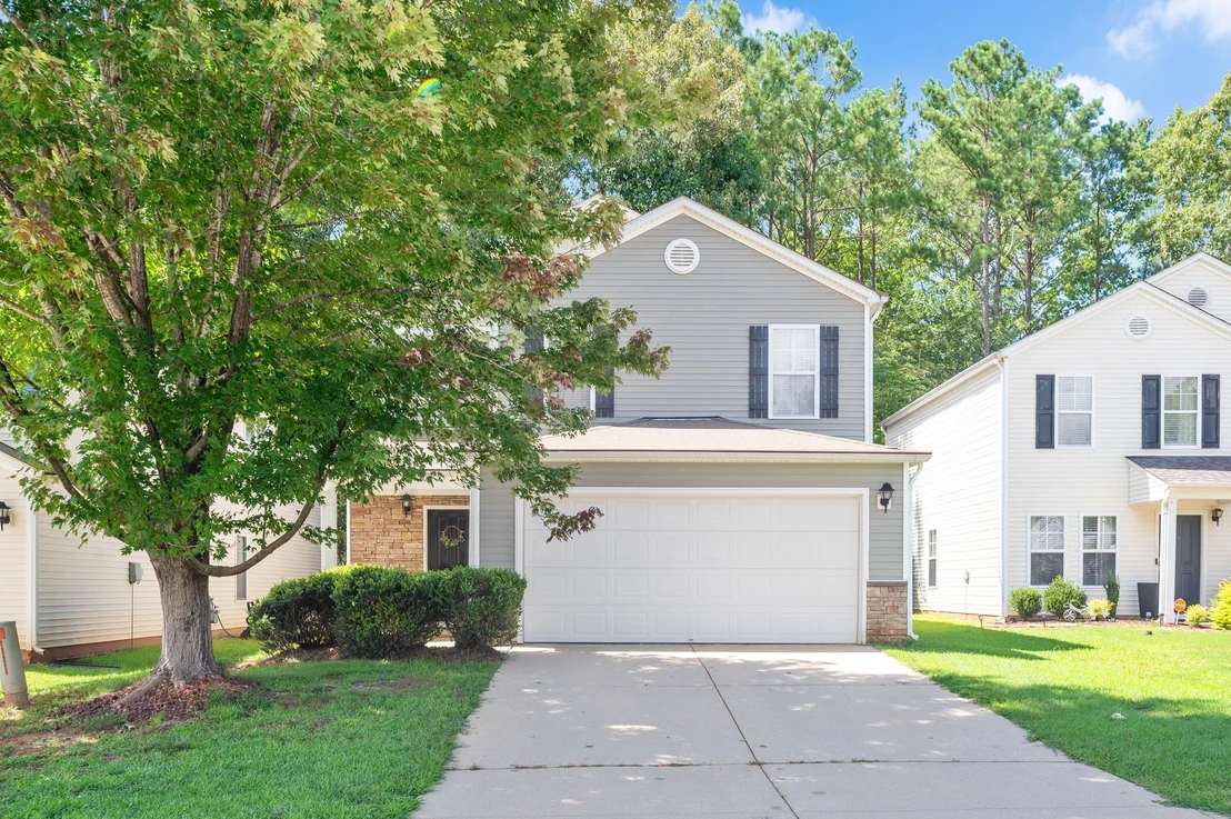 Photo of 213 Brookhaven Drive