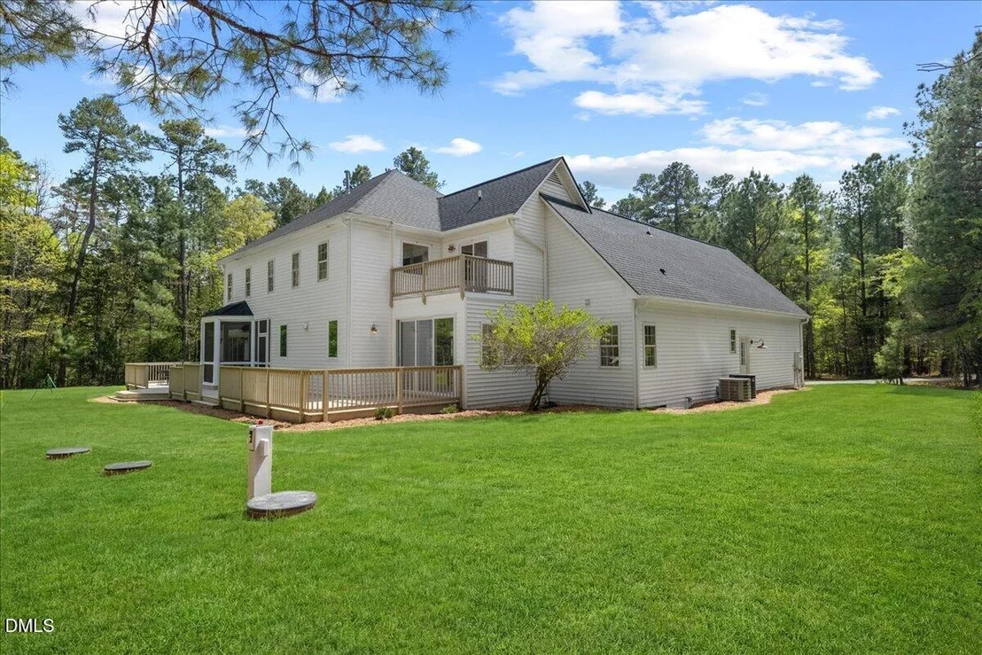 Photo of 419 Eagle Point Road
