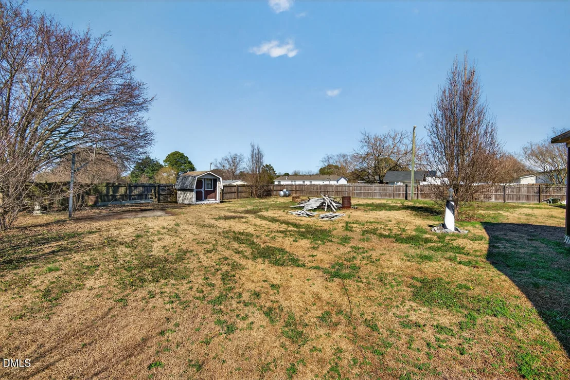Photo of 1622 Lancaster Road
