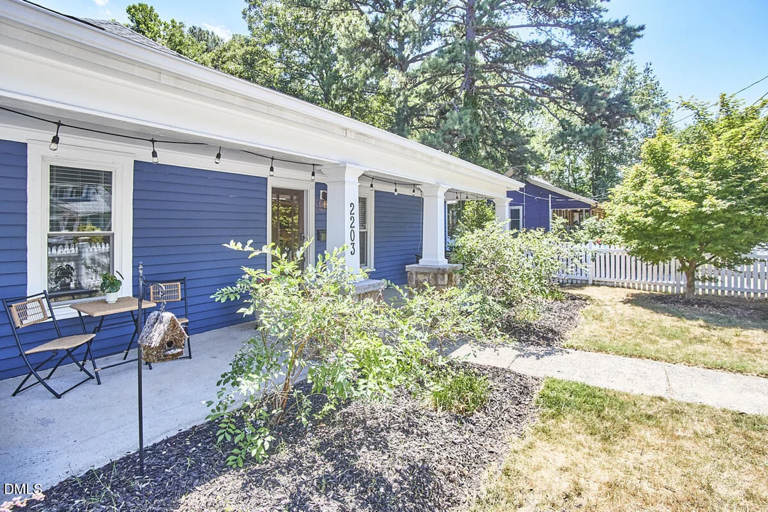 Photo of 2203 Chapel Hill Road