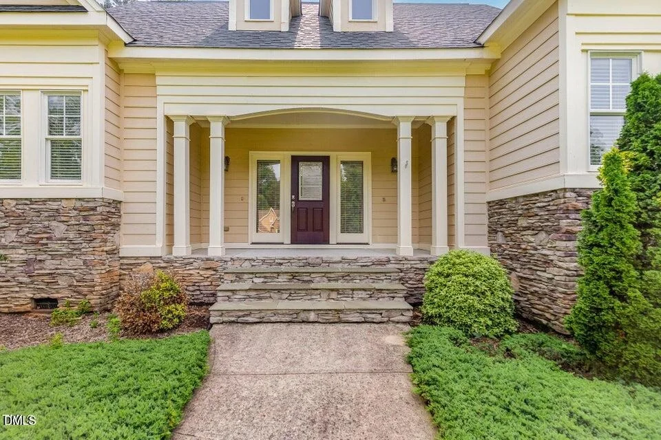 Photo of 1096 Silverleaf Drive