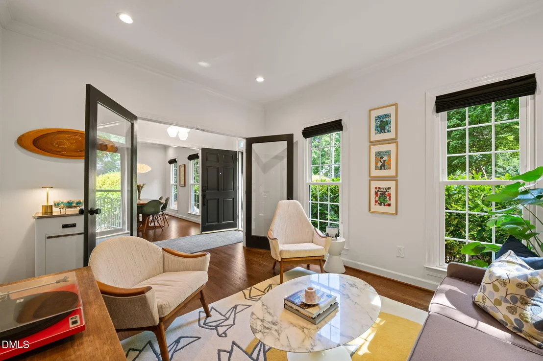Photo of 102 Ormsby Court
