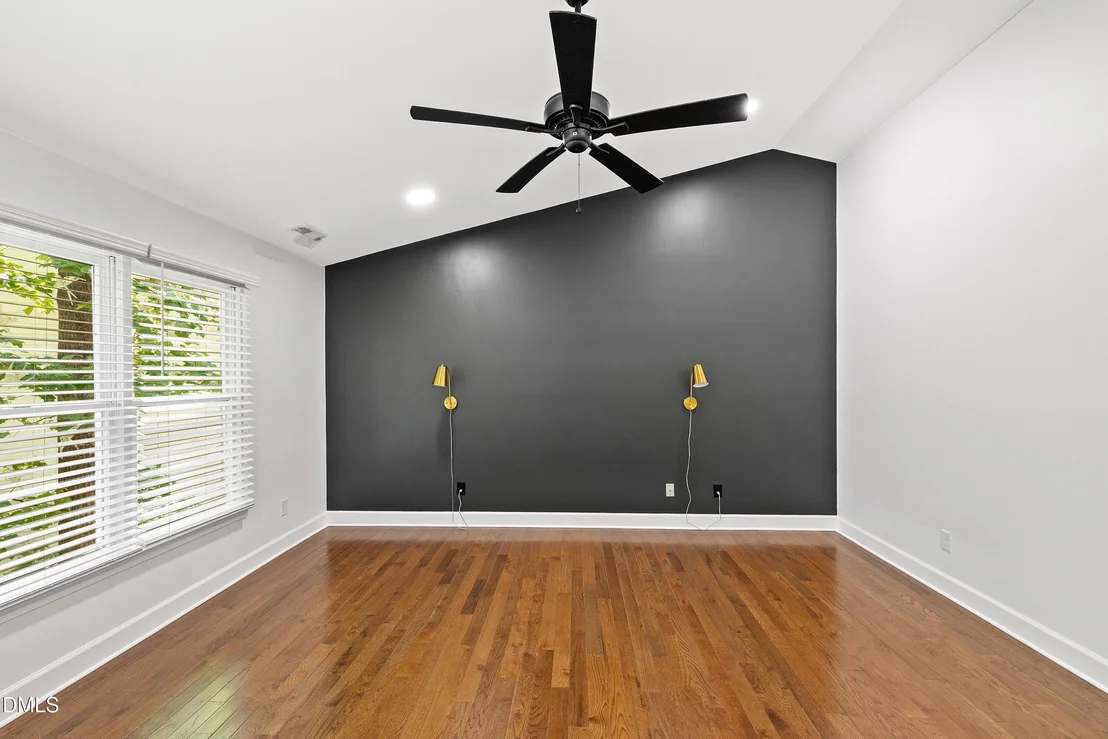 Photo of 1409 Bridgeport Drive
