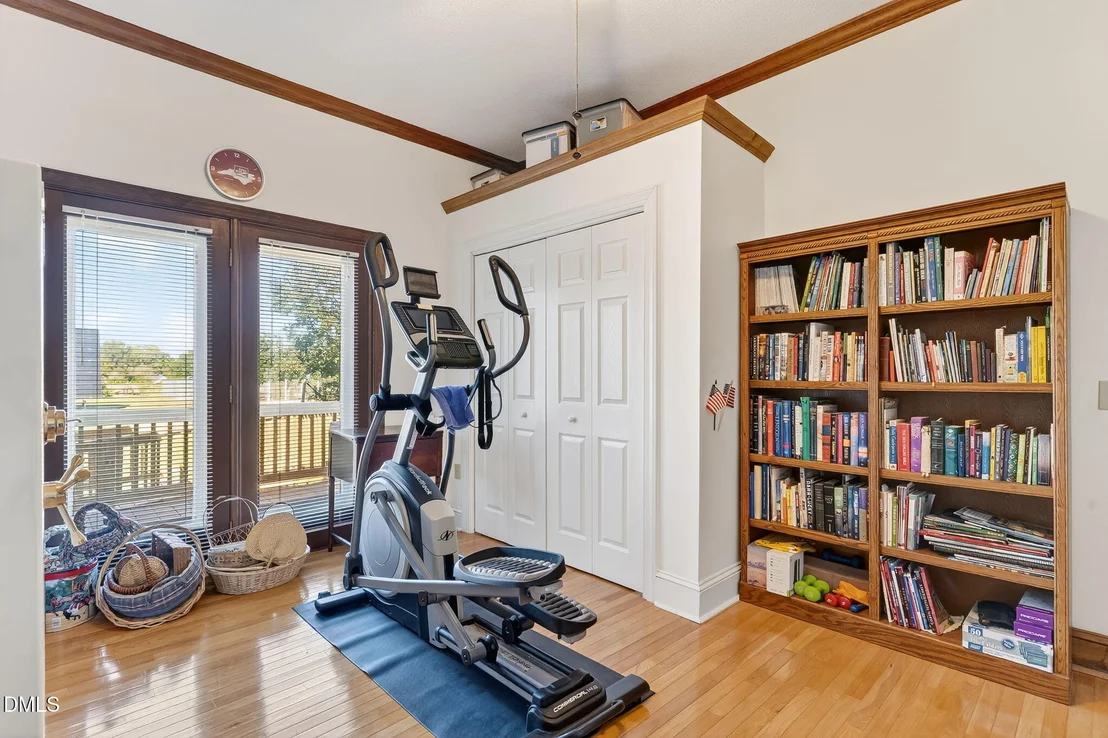 Photo of 1190 Sanders Road