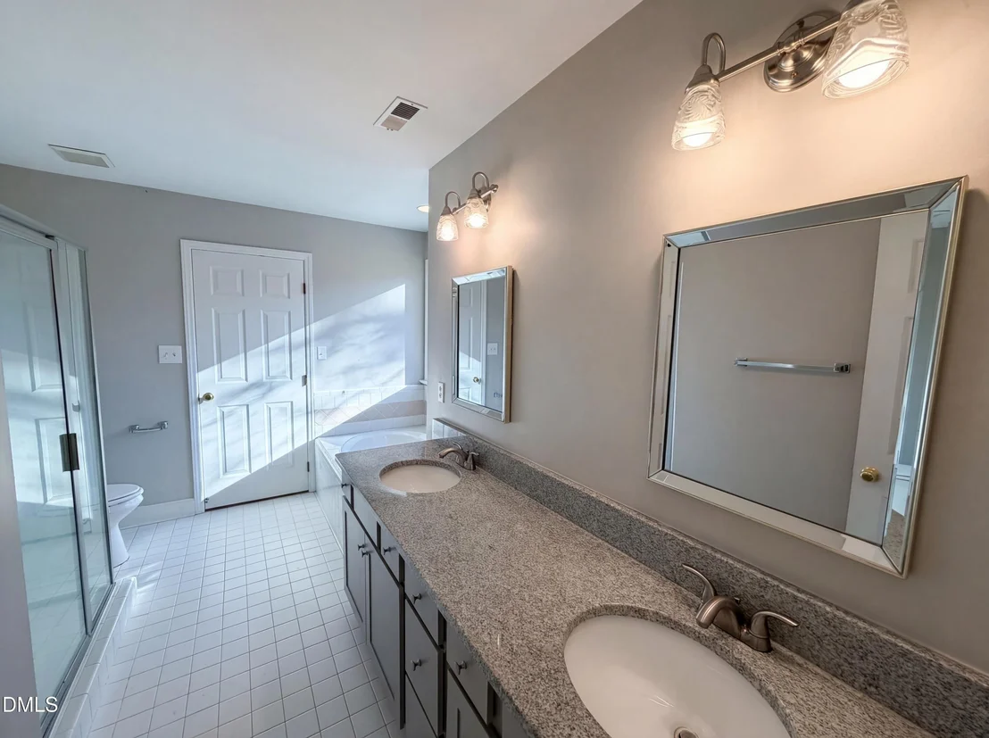 Photo of 304 Arlington Ridge Ridge