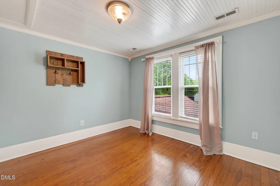 Photo of 804 W Main Street