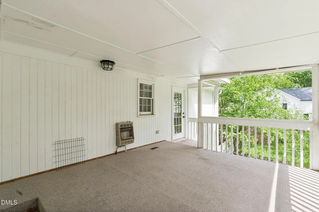 Photo of 412 Pinecroft Drive