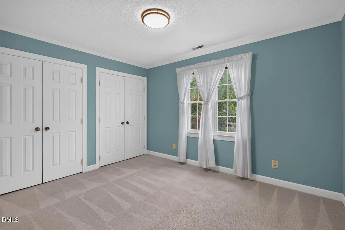 Photo of 6125 Iris Drive