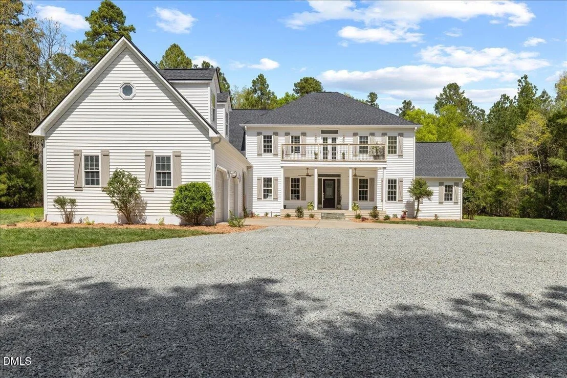 Photo of 419 Eagle Point Road
