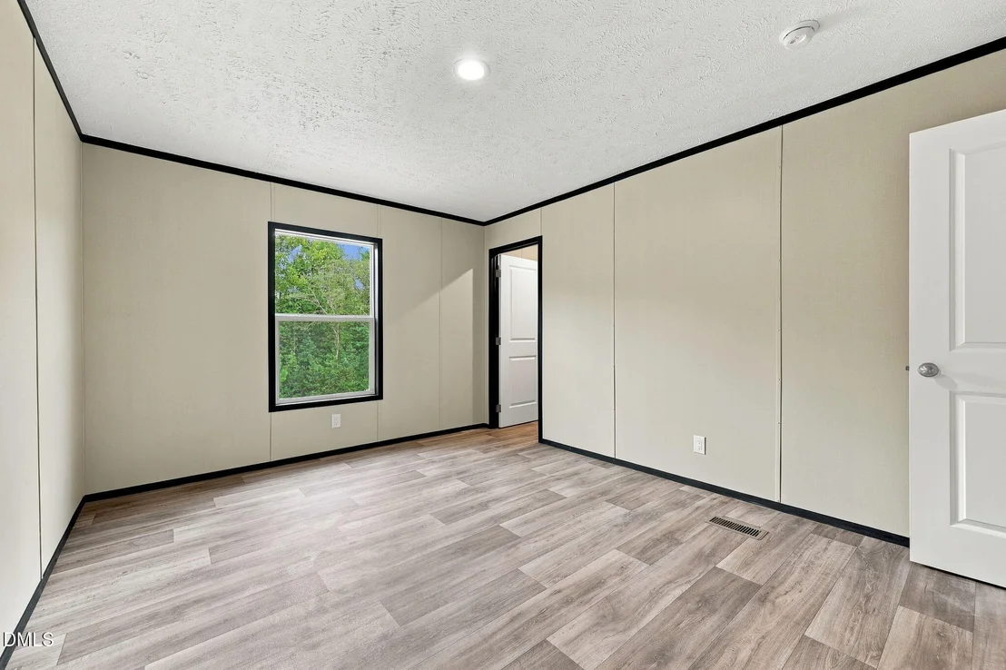 Photo of 8019 Cornwall Road
