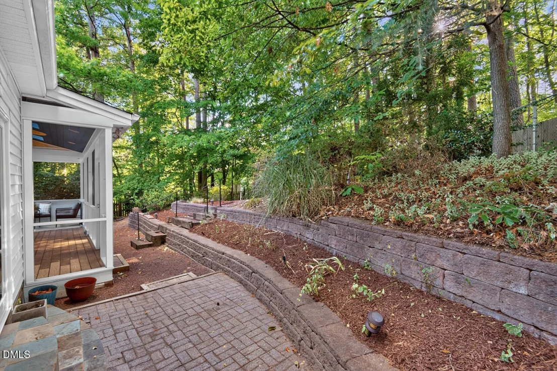 Photo of 2210 Parkside Drive