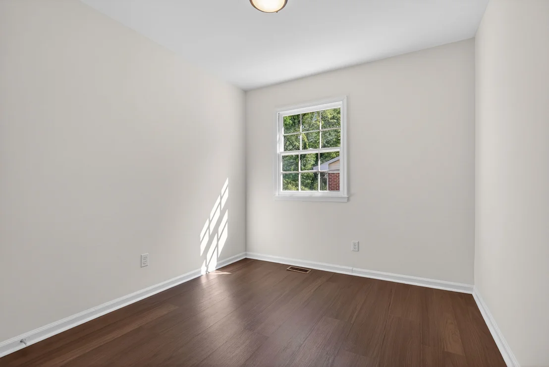 Photo of 7604 Longstreet Drive