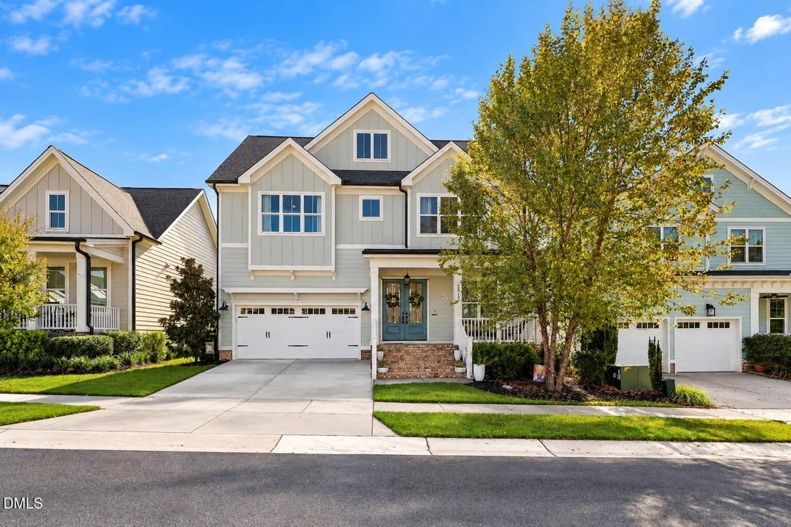 Photo of 2013 Woodbluff Drive