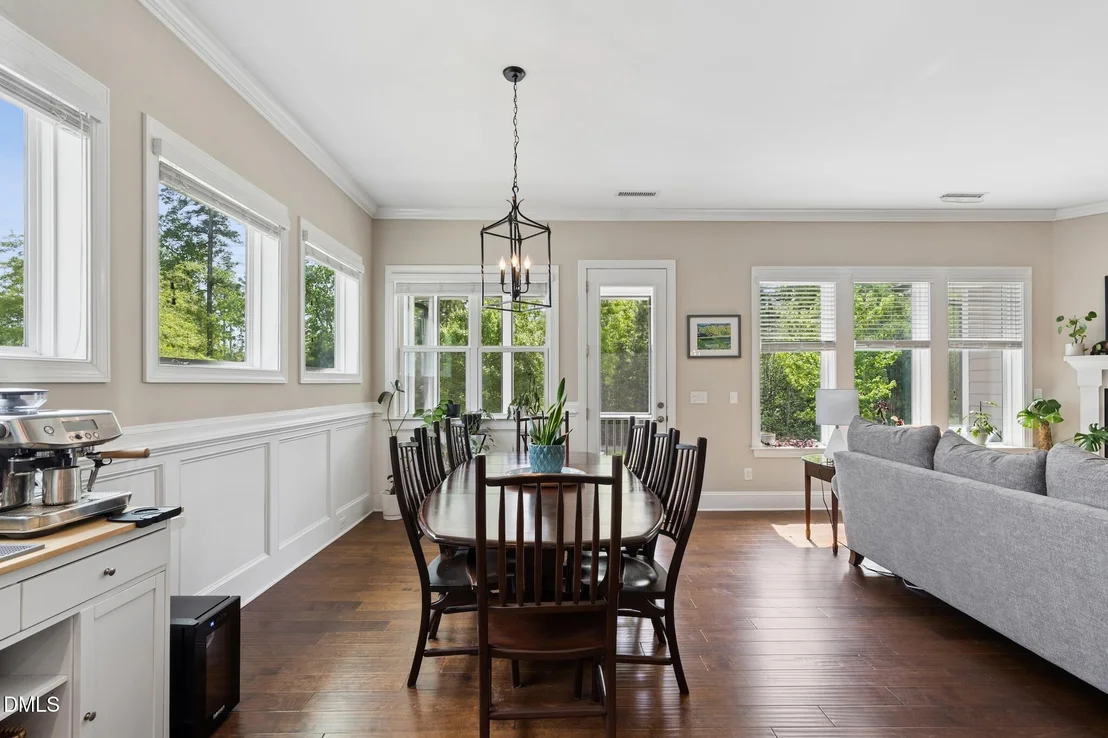 Photo of 485 Wildwind Drive