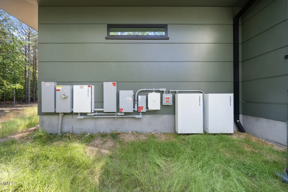 Photo of 4637 Array Drive