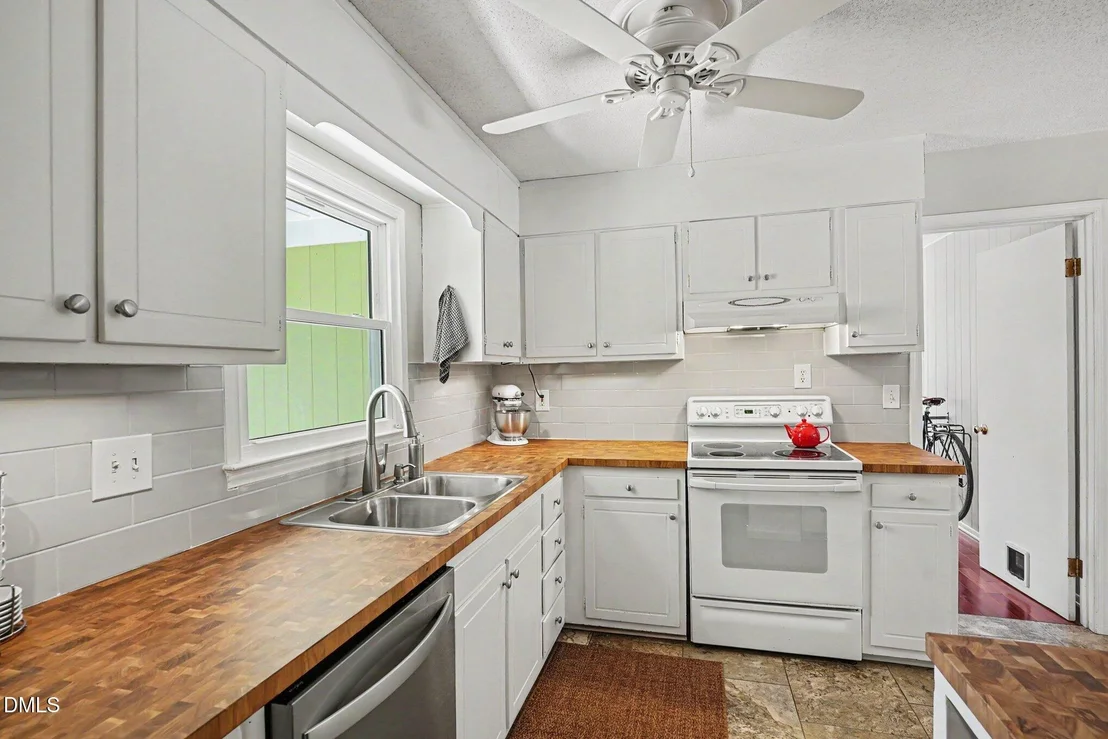 Photo of 3140 Merrianne Drive