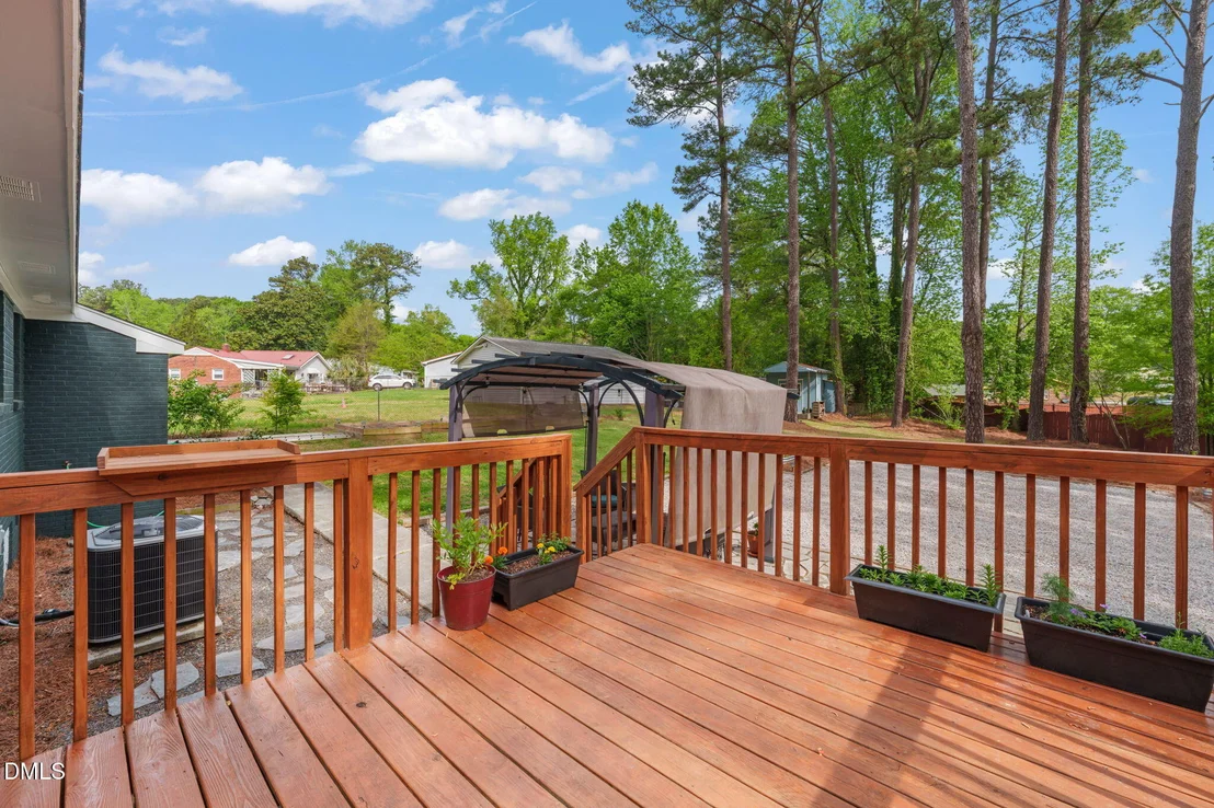 Photo of 1013 Meadowbrook Drive