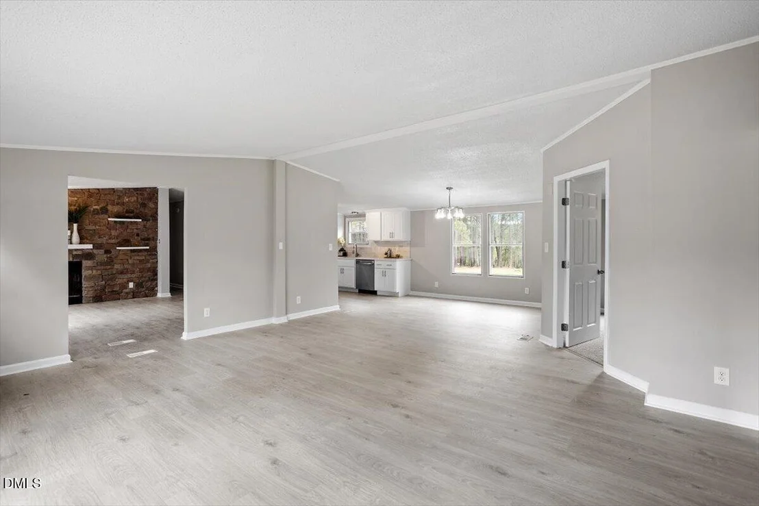 Photo of 493 Williams Road