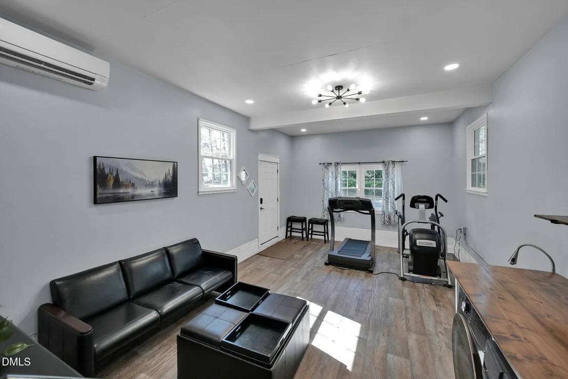Photo of 5920 Whittier Drive