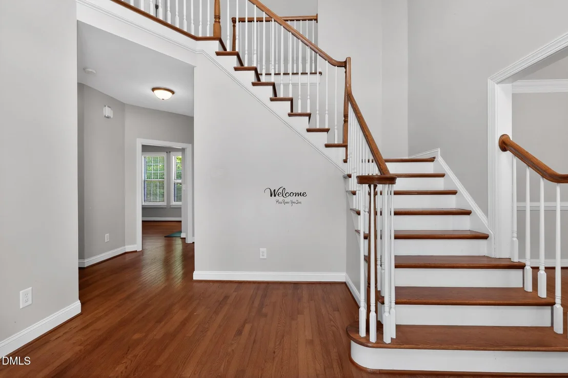 Photo of 370 Long View Drive